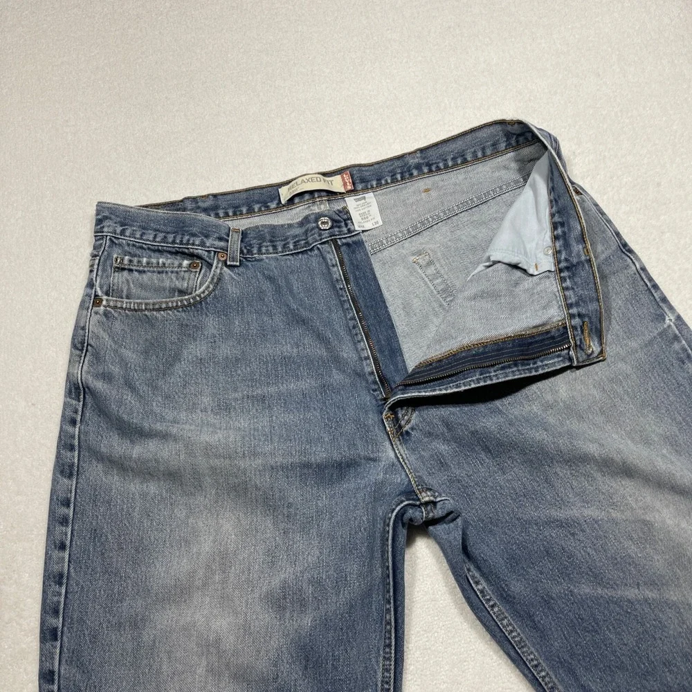 Levi 550 Jeans Men's W40 L30 Relaxed Straight Blue Comfort Work Distressed Hems